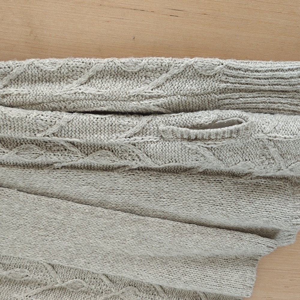 Sleeping On Snow Cardigan Sweater - Picture 3 of 8